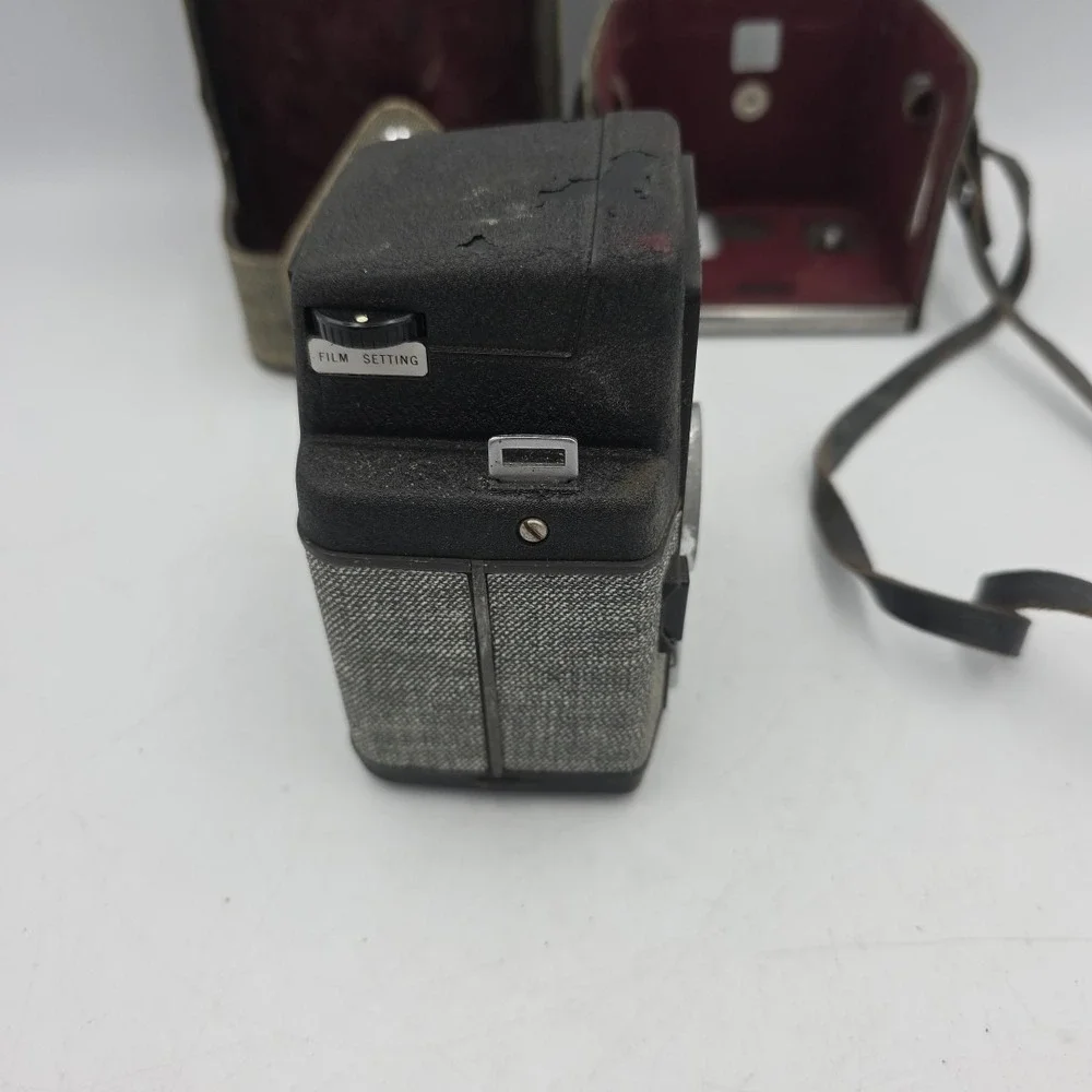 BELL & HOWELL ELECTRIC EYE 127 FILM CAMERA WITH ORIGINAL CASE VINTAGE Untested